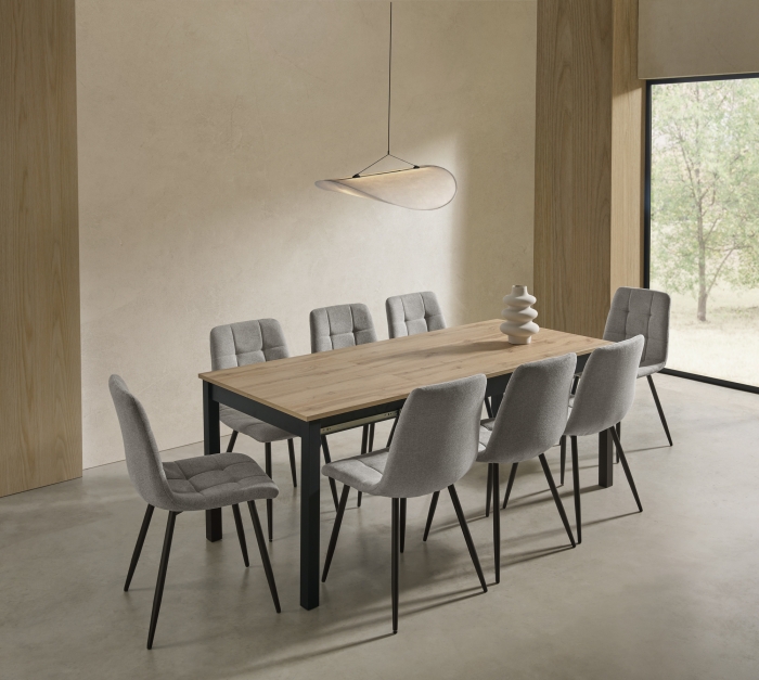 Silla de comedor Lisboa beige con patas metálicas negras