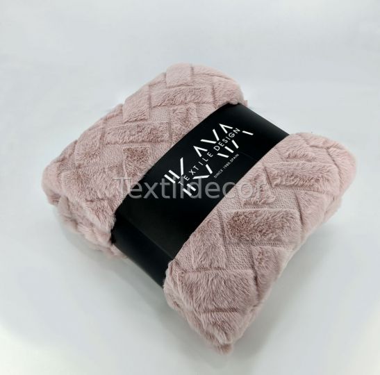 Manta de pèl suau amb disseny geomètric color rosa empolsat