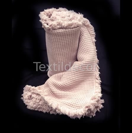 Manta Plaid de punt waffle amb serrells – Rosa suau