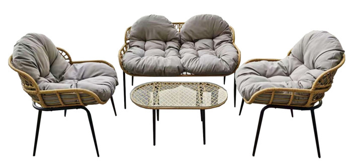 Set de jardí lounge 4 peces en ratan natural amb coixins encoixinats i taula central